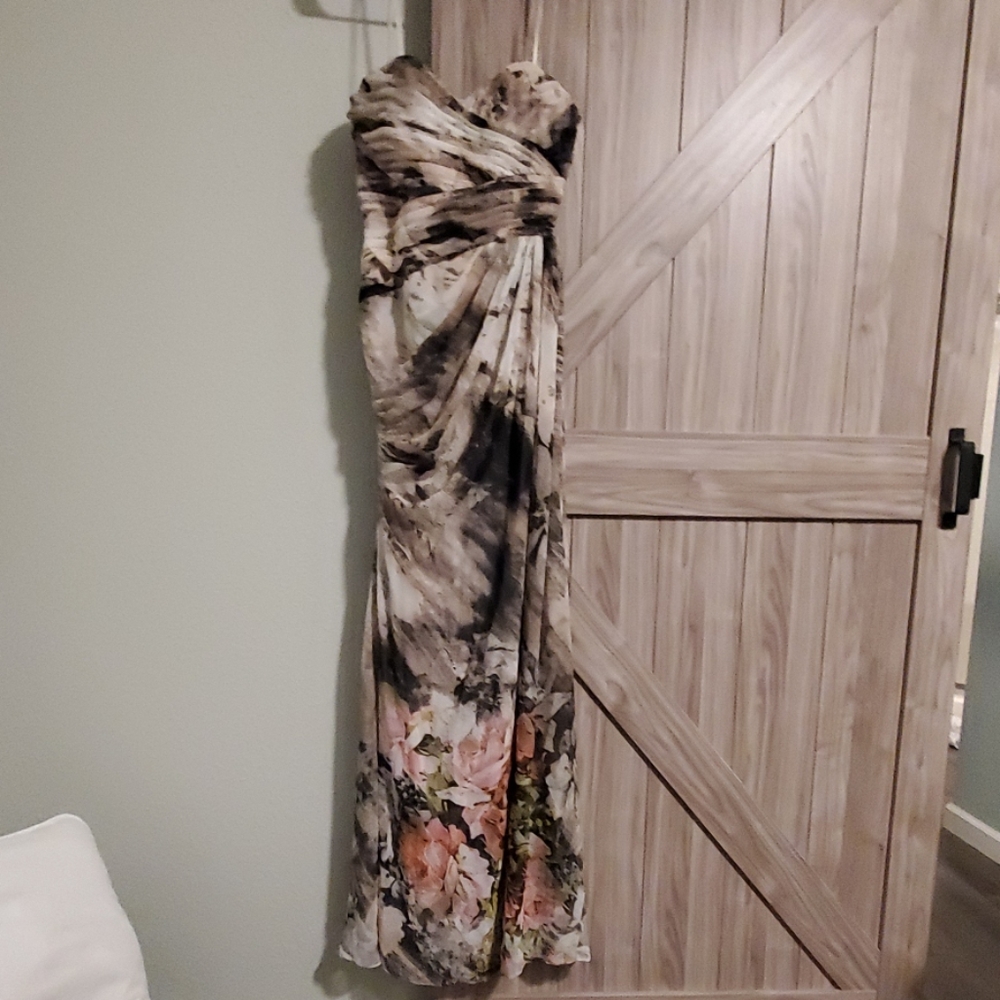 Evening gown strapless